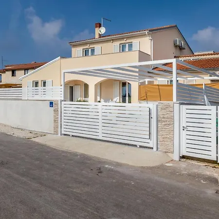 Villa Ostone *